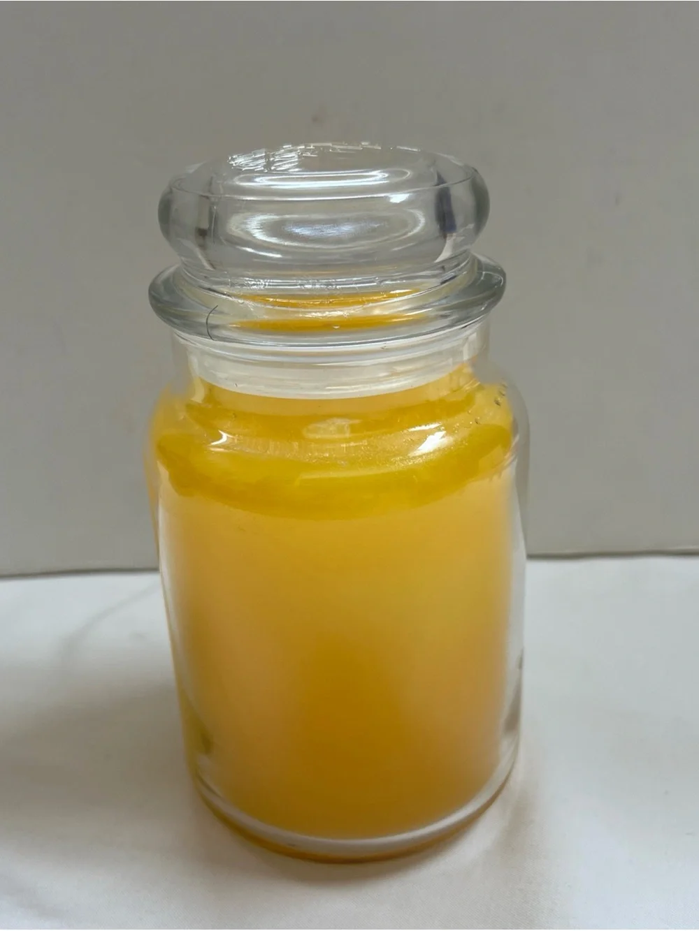 Yankee Candle Sicilian Lemon 22 Oz. NEW Large Jar 1 Wick Summer Clean Scent